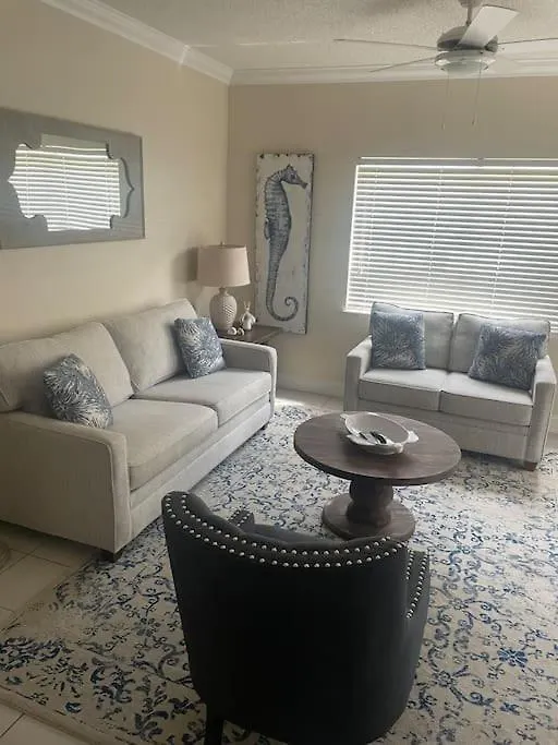 Apartment 511 Regal Beach Club - Heart Of Seven Mile George Town